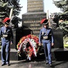 Kozacy Dońscy przy pomniku Kutuzowa