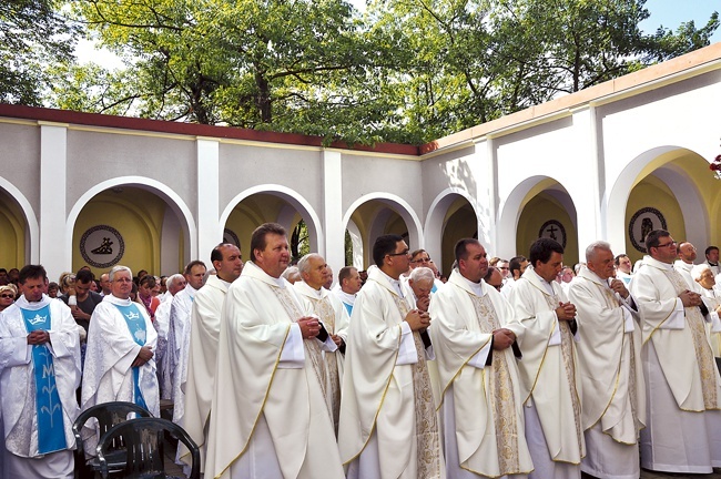 Księża reprezentowali duchowieństwo z całej diecezji