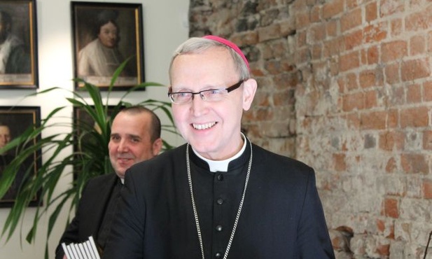 Bp Piotr Libera zwołał 43. synod płocki