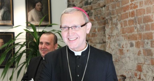 Bp Piotr Libera zwołał 43. synod płocki