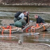 Wyciągają skarby z Wisły