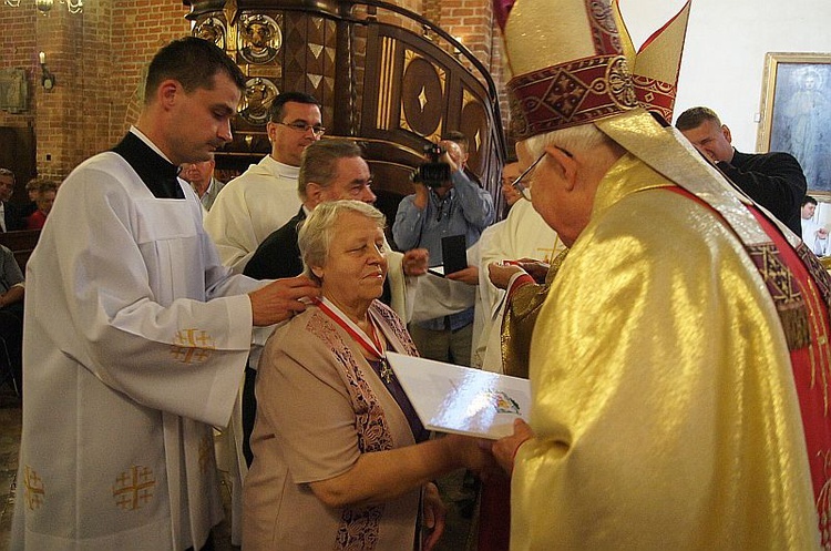 Odznaczeni za oddanie Kościołowi