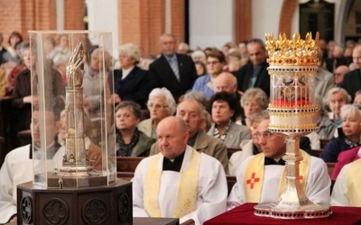 Relikwie śś. Stanisława i Doroty