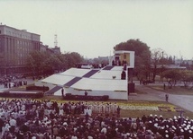 W papieskiej Mszy świętej na Skwerze Kościuszki uczestniczyły tłumy Gdynian