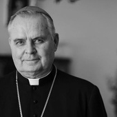 Biskup Marian Duś