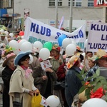 Marsz Kapeluszy rozpoczynający Dni Seniora we Wrocławiu