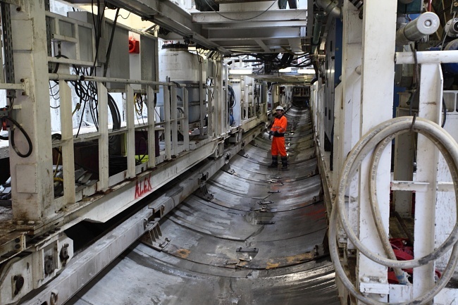 1100 metrów tunelu między rondem Daszyńskiego i ONZ jest gotowe