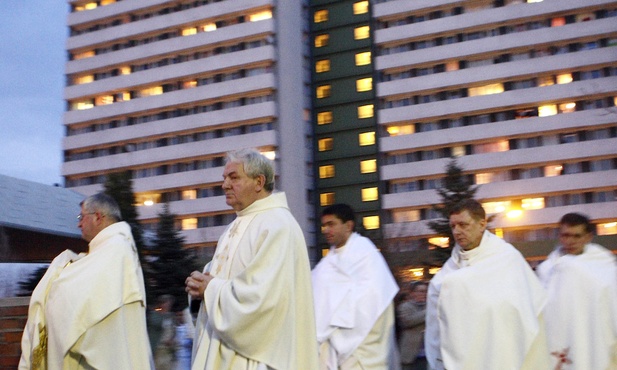 Kapłan to alter Christus.