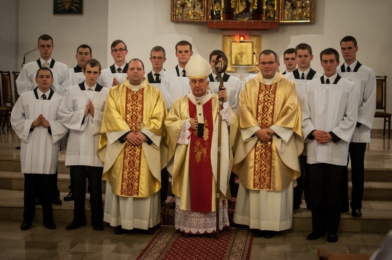 Pasterz potrzebny, nawet jeśli owca nie chce