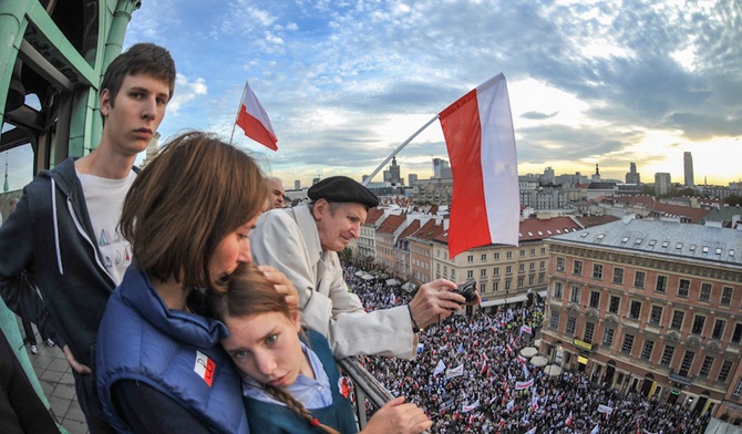 Dziesiątki tysięcy w obiektywie.