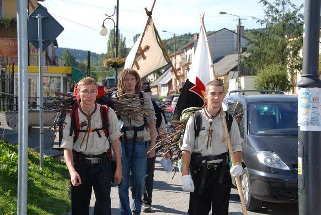 Pielgrzymka skautów na Święty Krzyż