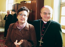  Biskup Jan Sobiło z koleżanką z klasy