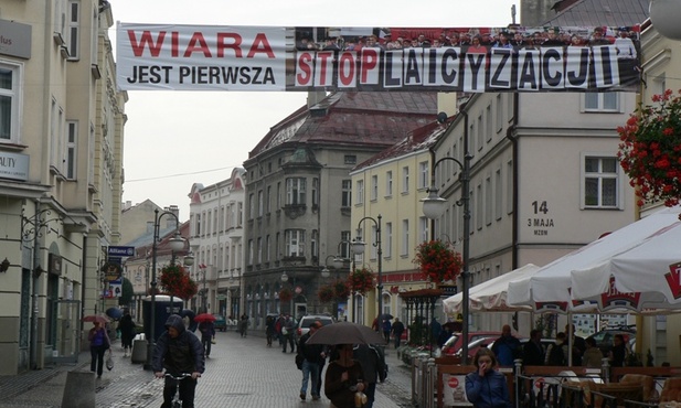 Jest odpowiedź na akcję ateistów