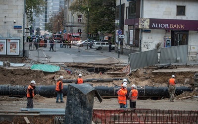 Awaria na budowie metra przy stacji Metro Świętokrzyska.