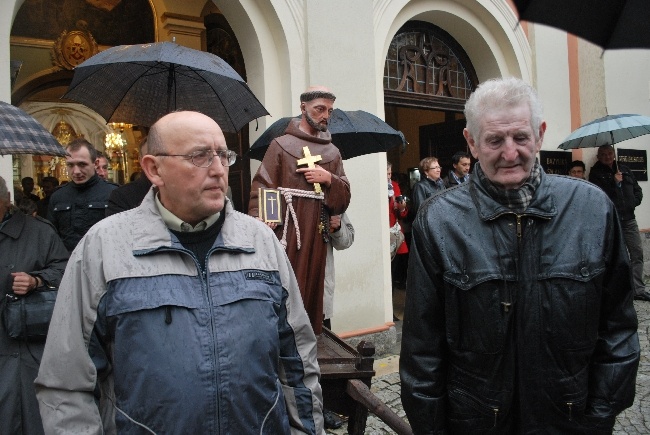 Gołębie, hodowcy i orkiestry kalwaryjskie