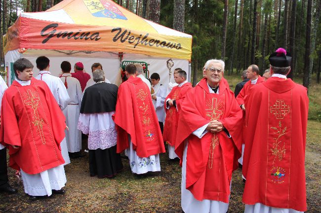 Uroczystość uczczenia kapłanów zamordowanych w Piaśnicy