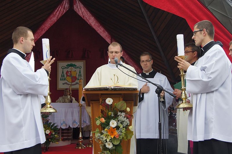 Pielgrzymka Różańcowa w Rokitnie