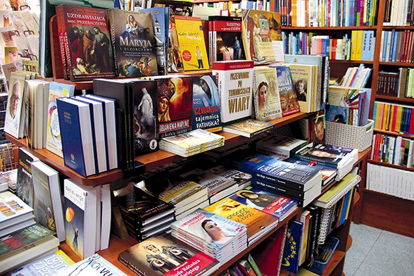  Księgarze zgodnie przyznają, że książki są dla wielu potencjalnych czytelników za drogie