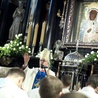 Maturzyści z archidiecezji warszawskiej modlili się na Jasnej Górze