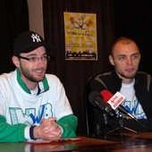 Grzegorz Gębski (z lewej) i Łukasz Wieczorek ze wspólnoty Dobrego Łotra opowiadali o imprezie, która już 13 października odbędzie się w Radomiu 
