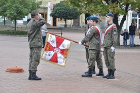 Przekazanie sztandaru LOK