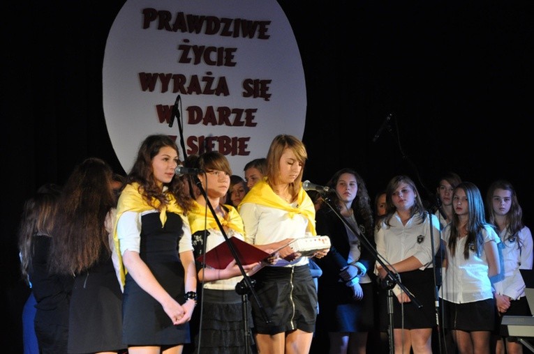 Gimnazjum w Jadownikach Podgórnych