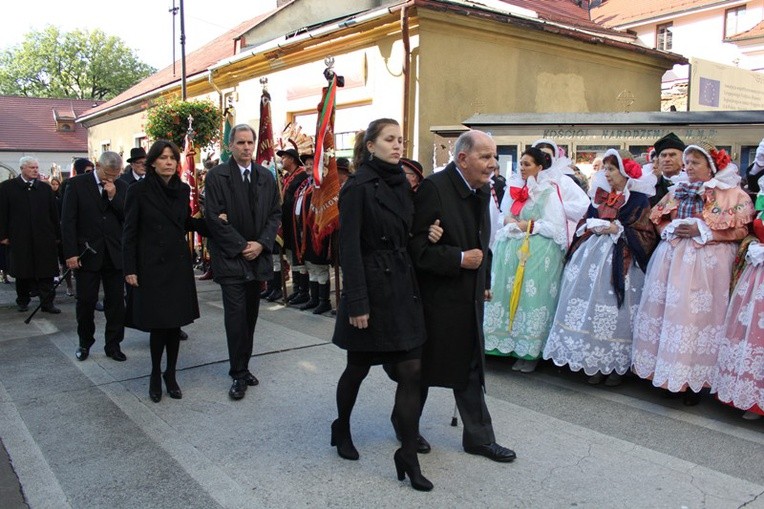 Tłumy żegnały śp. Marię Krystynę Habsburg w Żywcu