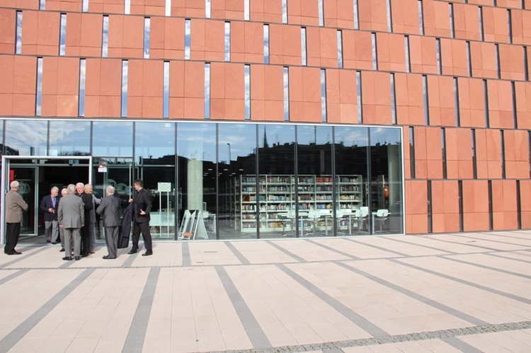 Otwarcie Centrum Informacji Naukowej i Biblioteki Akademickiej w Katowicach 