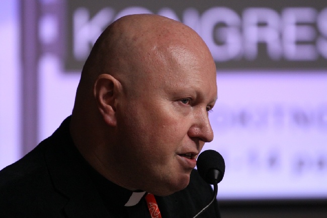 Kongres Stowarzyszeń, Ruchów i Wspólnot dla Nowej Ewangelizacji: Rokitno (dzień I)