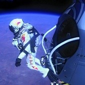 Felix Baumgartner przekroczył barierę dźwięku