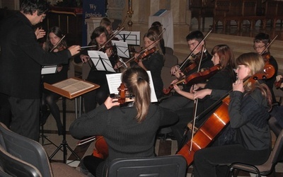 Tydzień Kultury Chrześcijańskiej zakończył koncert w wykonaniu uczniów z ZSM im. Oskara Kolberga w Radomiu