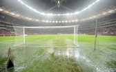 Deszcz zalał Stadion Narodowy