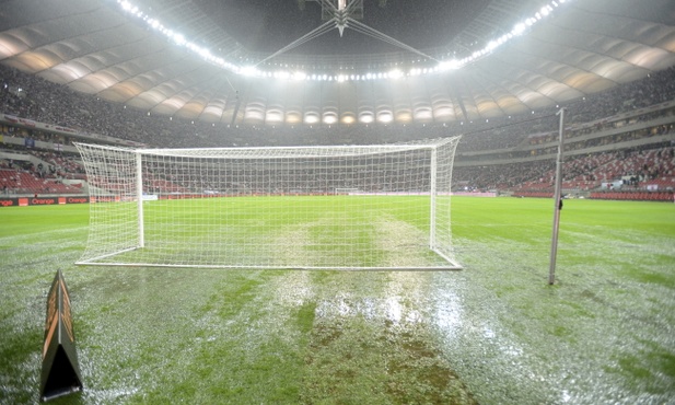 "Otworzyliśmy dach na wyraźne życzenie PZPN"