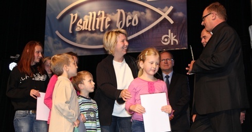 Różnimy się, ale uwielbiamy tego samego Boga