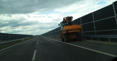 Powstają nowe drogi, ale z wielkimi kłopotami na każdym etapie budowy