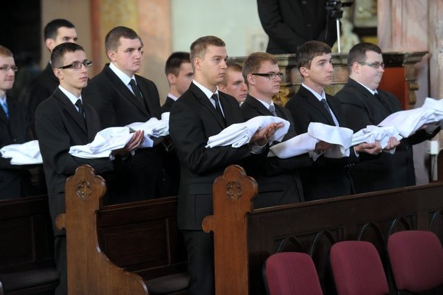 Kandydatura i tuniki 2012