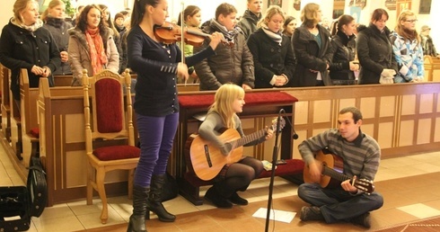 Wigilia uroczystości Wszystkich Świętych w Brzezinach Śląskich