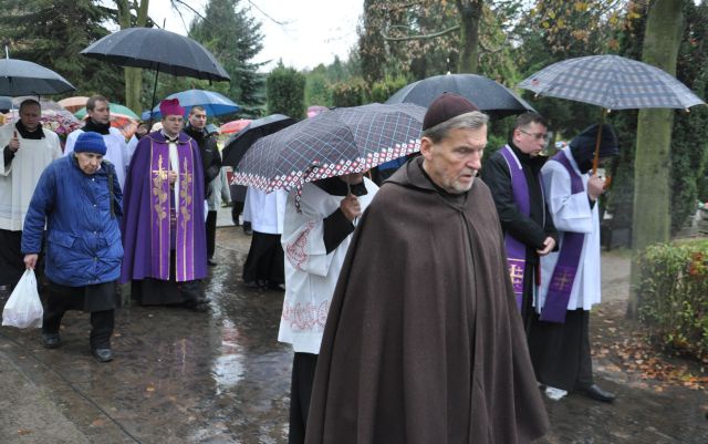 Uroczystości na cmentarzu w Gorzowie Wlkp.