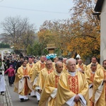 Uroczystość ogłoszenia sanktuarium św. Józefa Bilczewslkiego w Wilamowicach