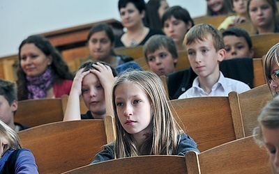 Dzieci były zafascynowane zajęciami na uniwersytecie