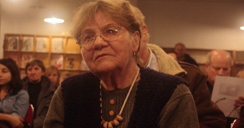 Barbara Kicińska przeżyła II wojnę światową. Dzisiaj opowiada o tragicznych losach dziesięciu zamordowanych chłopców z Obłuża. 