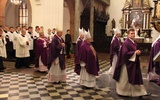 Eucharystia za zmarłych biskupów