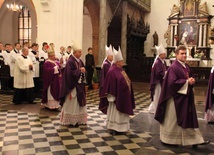 Eucharystia za zmarłych biskupów