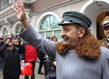 Florian Staniewski uważa, że marszałek Józef Piłsudski kojarzony jest bardzo pozytywnie. 