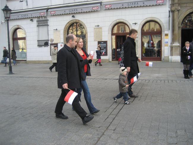 Świętowanie niepodległości na krakowskim Rynku Głównym