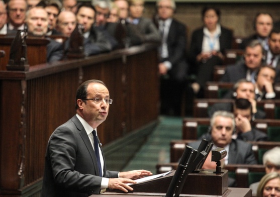 Hollande przemawiał do parlamentu