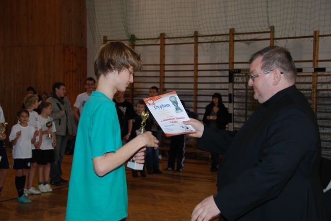 Sandomierski turniej ministrantów w Futsalu