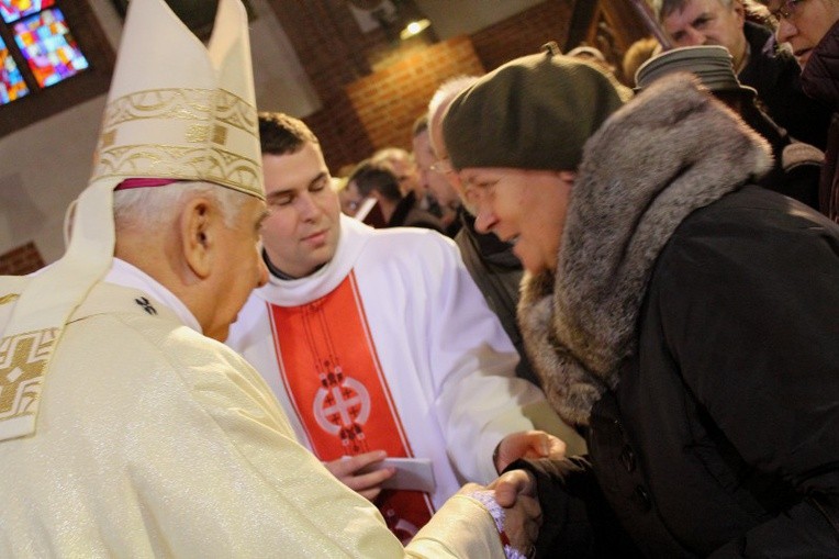 Przekazanie parafiom uchwał synodalnych