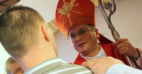 Duch Święty za kratkami