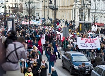 Marsz Świętości Życia, który odbył się w Warszawie 25 marca 2012 r., to przykład aktywności katolików  w życiu publicznym